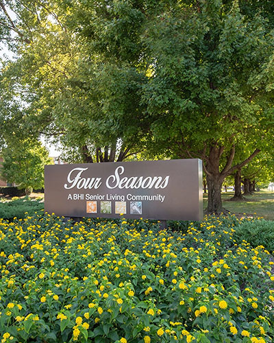 Street view of the Four Seasons sign